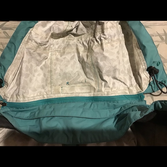 REI Rain Jacket with removable/adjustable hood - Picture 5 of 6